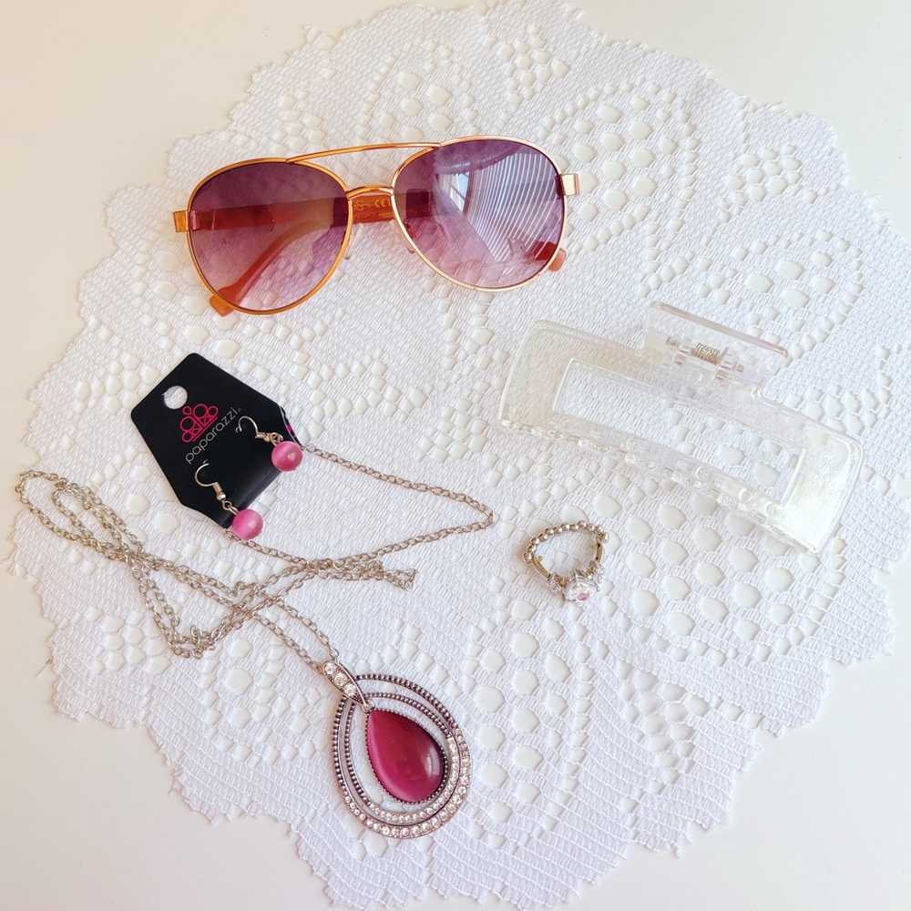 4 Piece Accessory Bundle 🤍✨ NWT - image 1